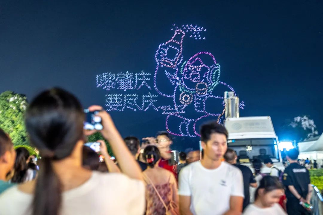 連續兩晚！肇慶無人機燈光秀又雙叒來了~