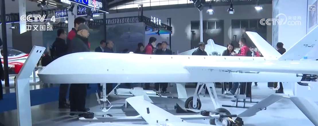 低空2024: 破萬億元！政策加碼助力低空經(jīng)濟(jì)產(chǎn)業(yè)“高飛”