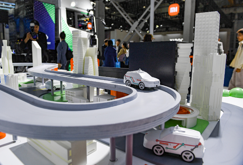 2025低空經(jīng)濟(jì)： 技術(shù)創(chuàng)新帶動智能網(wǎng)聯(lián)汽車加速“進(jìn)化”