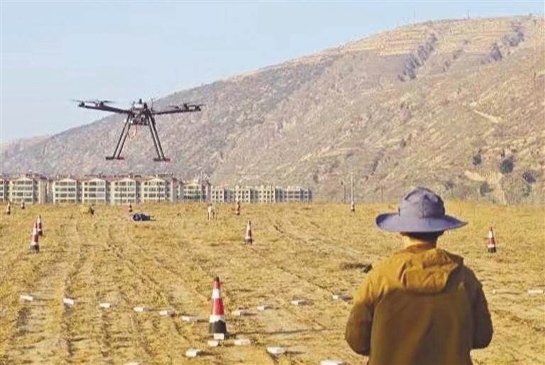 2025： 低空經(jīng)濟(jì)催生蘭州飛手考證熱　就業(yè)加分薪資可達(dá)兩萬