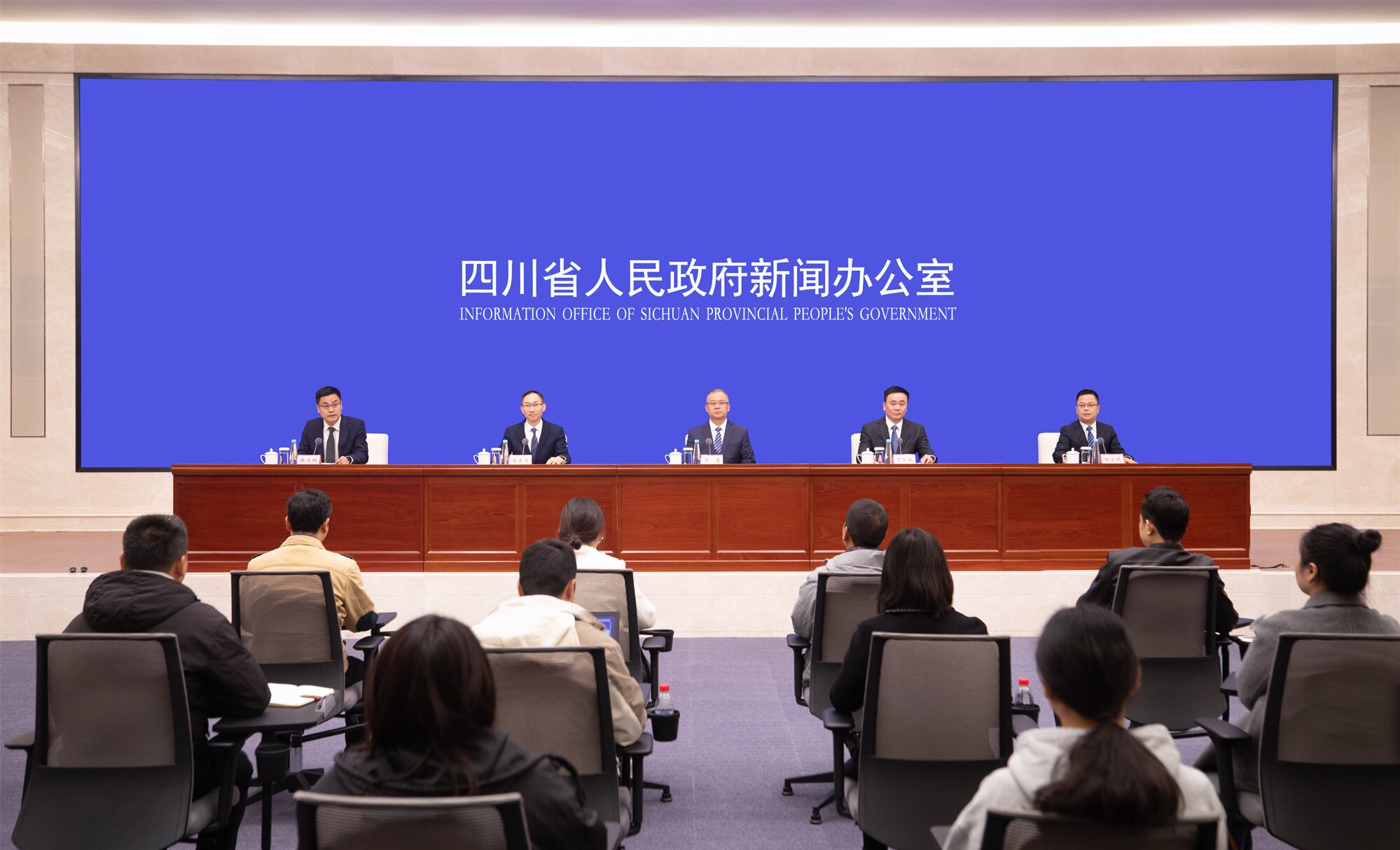 低空經(jīng)濟(jì)報(bào)： 2024以“四大”資源開(kāi)發(fā)利用為牽引 推進(jìn)達(dá)州高質(zhì)量發(fā)展