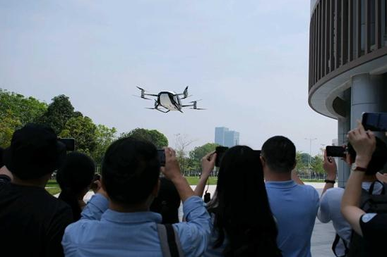 低空： 飛行汽車離我們有多遠