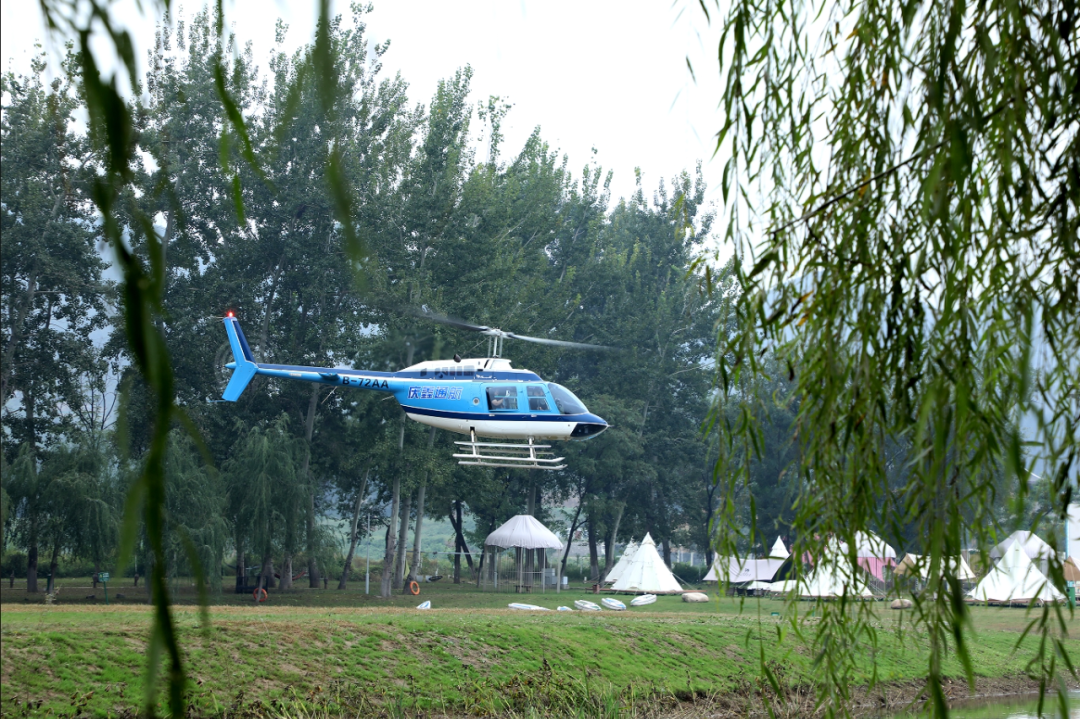 低空飛行體驗(yàn)活動(dòng)在美麗的太行水鎮(zhèn)露營(yíng)基地舉行。付小杰 攝