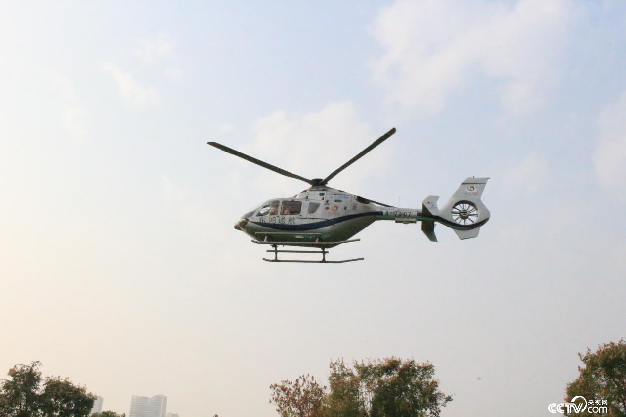 武漢南岸嘴江灘公園試飛現場 (來巧雲/攝)